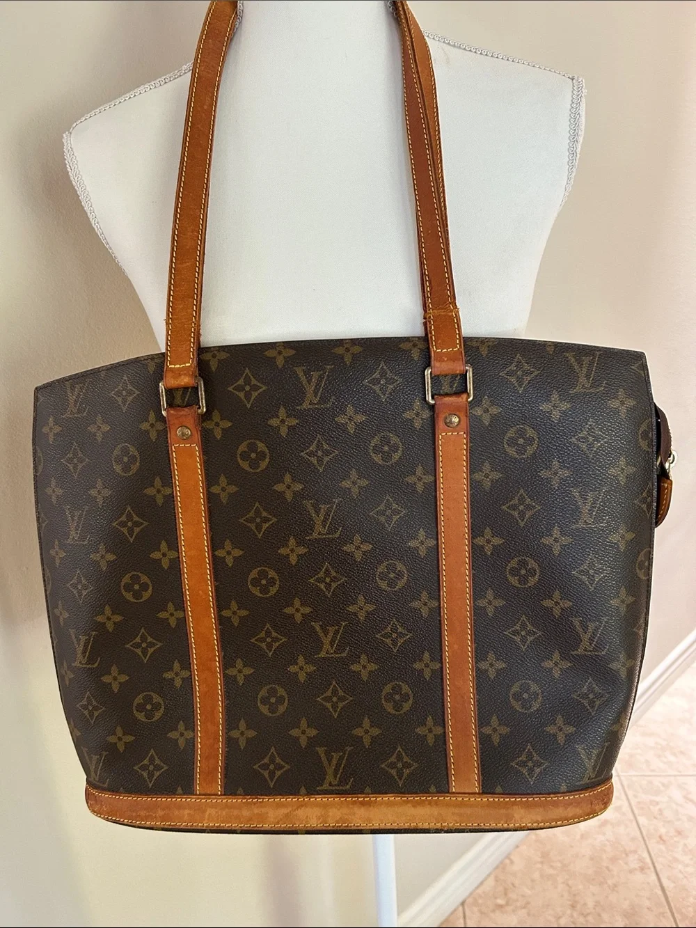 Louis Vuitton Babylon Bag